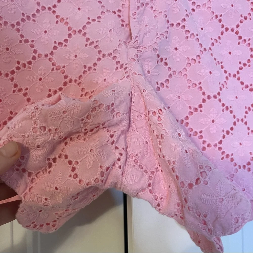 Lilly Pulitzer Pink Eyelet Scalloped Buttercup Shorts Size 8 - Picture 2 of 5
